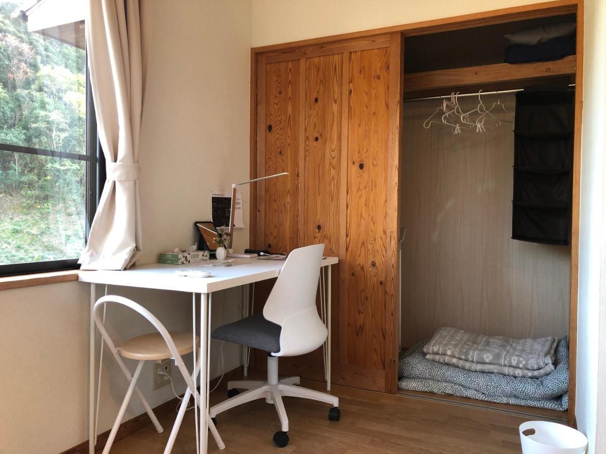 Share Creative&Bed Adonoan Guest House Takeo Ngoại thất bức ảnh